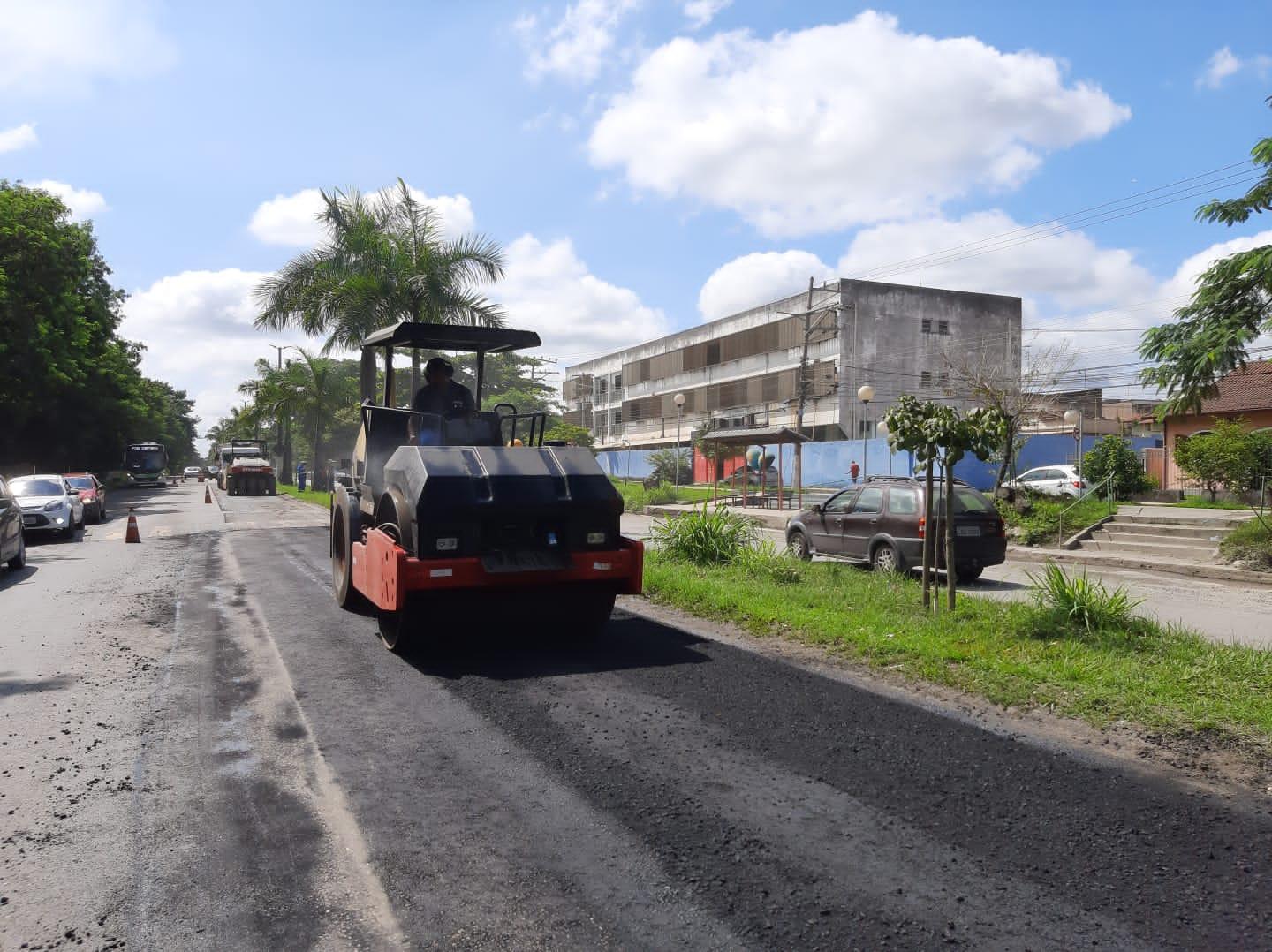 Nova pavimentação avança na Via Sérgio Braga pelo bairro Conforto