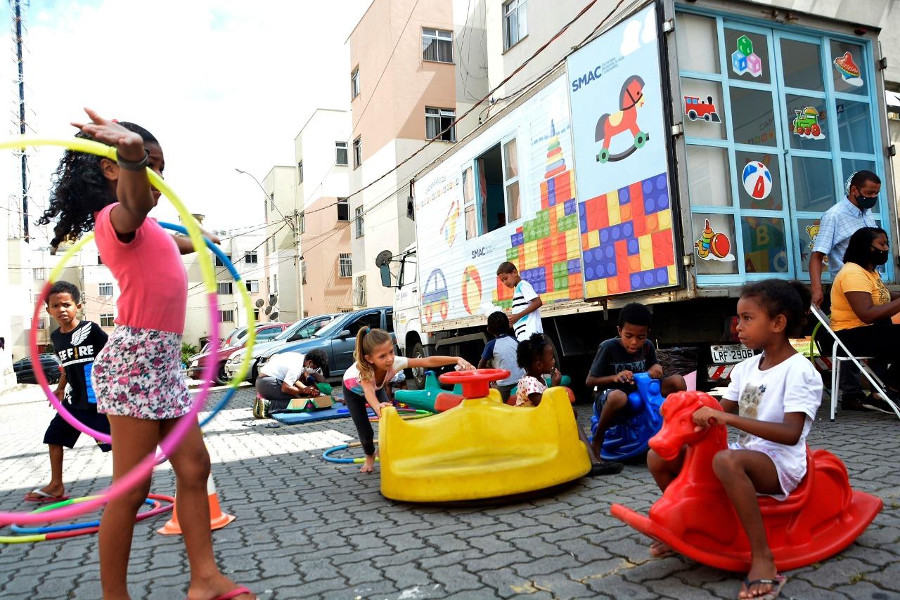 'Caminhão da Brinquedolândia' percorre regiões de Volta Redonda