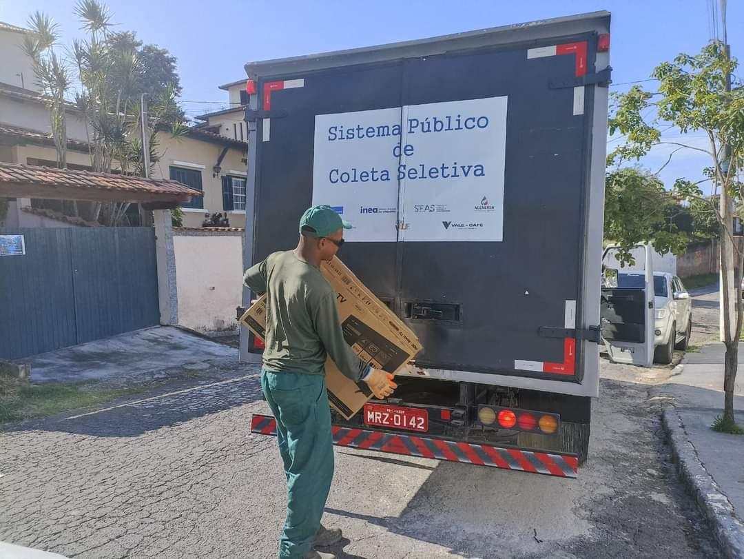 Prefeitura de Vassouras realiza campanha de orientação sobre coleta seletiva