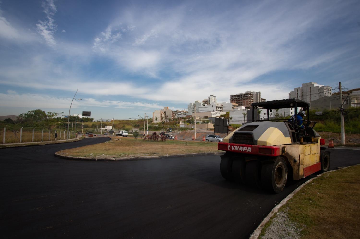 Volta Redonda: investimento de R$ 30 milhões para asfalto começa a sair do papel