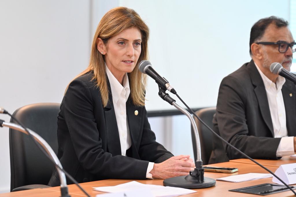 Célia Jordão cobra da Anatel envio de alerta de desastres naturais