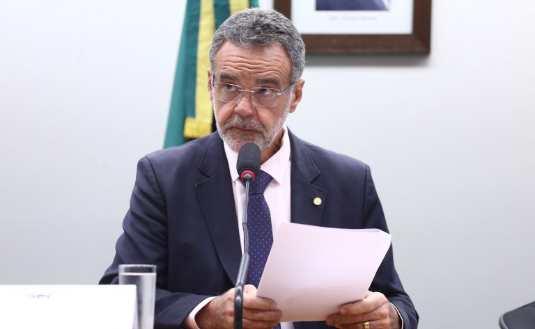 Projeto estabelece regras para propostas legislativas de saque do FGTS