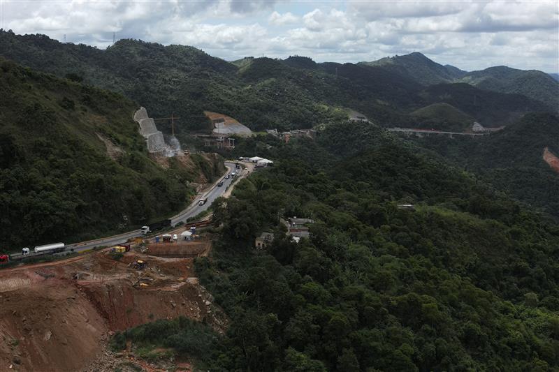 Desmontes de rochas na Serra das Araras continua nos dias 11, 12 e 14 de março