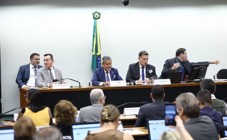 Médicos e psicólogos criticam mudanças na carteira de habilitação e defendem avaliação regular da saúde de motoristas