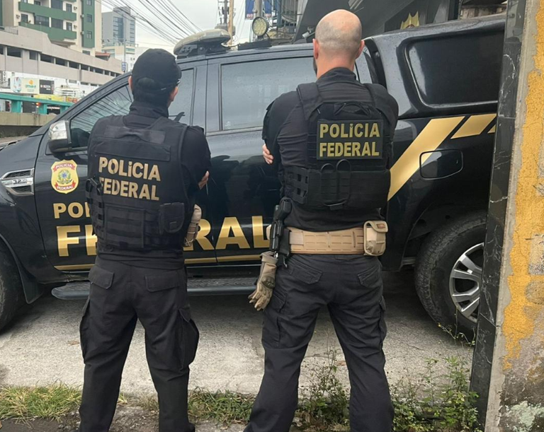 PF faz operação contra tráfico internacional de drogas em Volta Redonda