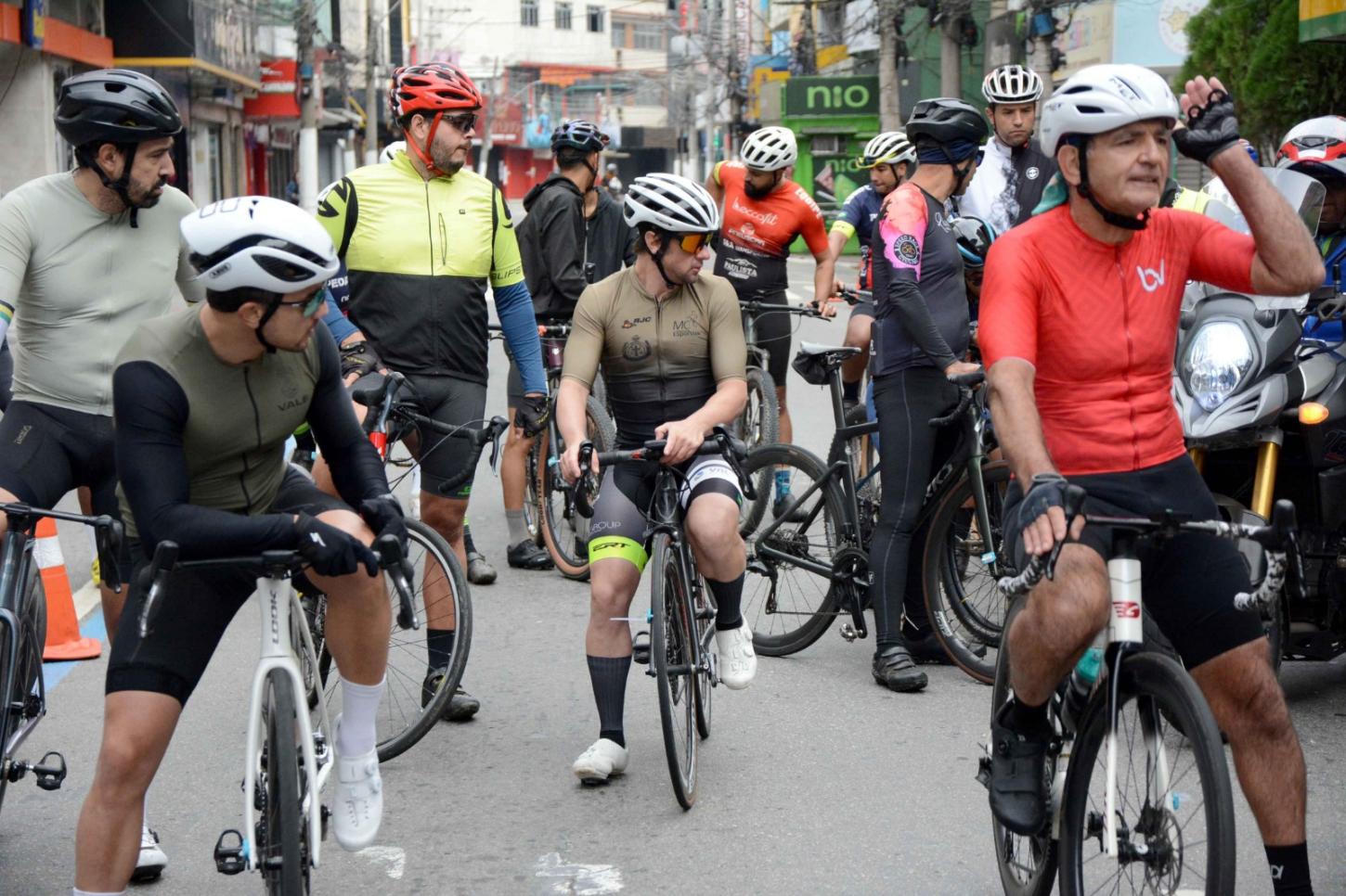 GP Barra Mansa de Ciclismo reune cerca de 100 competidores no domingo