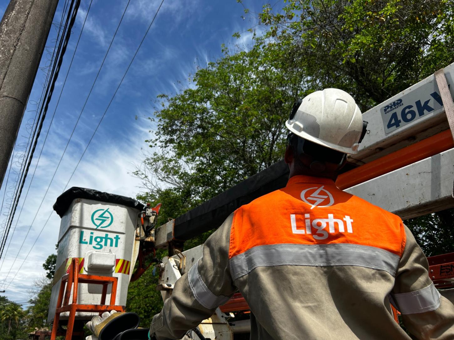 Light com você: Irritando por mais 30 anos o usuário no Estado do Rio de Janeiro