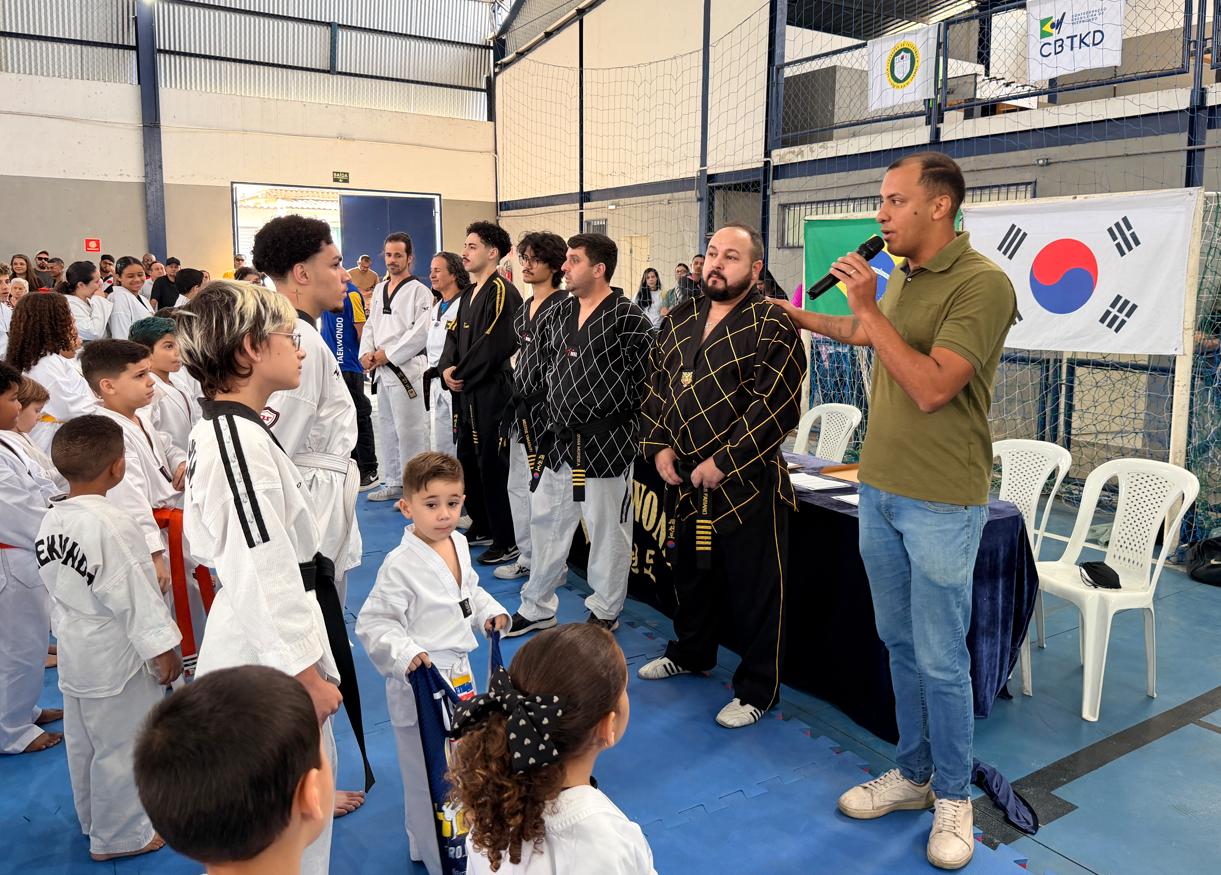 2º Festival de Taekwondo reúne atletas e famílias em Pinheiral