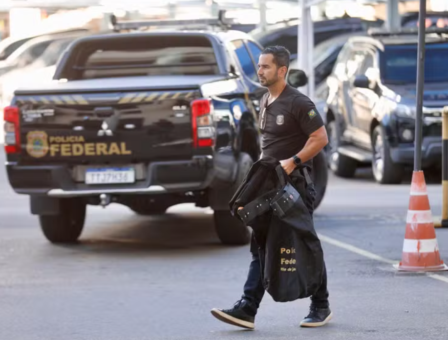PF mira grupo suspeito de desviar R$ 45 milhões de clientes da Caixa 