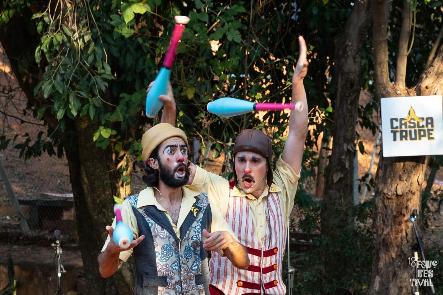 Espetáculo de circo 'Entre Truques e Poemas' encerra turnê pelo Rio de Janeiro no Sesc Barra Mansa