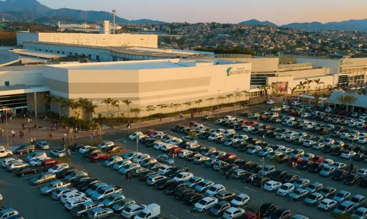 Proposta na Alerj quer proibir cobrança de estacionamento em shoppings