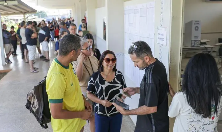 Trabalhador tem direito de sair do serviço para votar; confira a lei